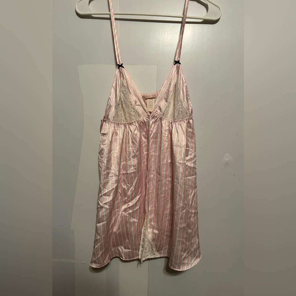 Victoria’s Secret lingerie tank top size large